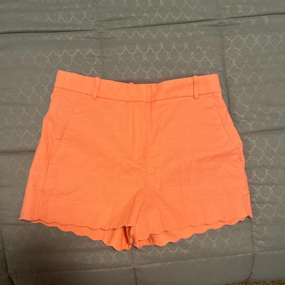 Peach / salmon colored J. Crew scalloped shorts. Size 0